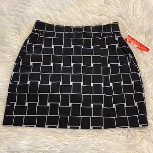 Krazy Larry Women Skirt/Skorts size 0 brand new with tag long 16” waist 26”
